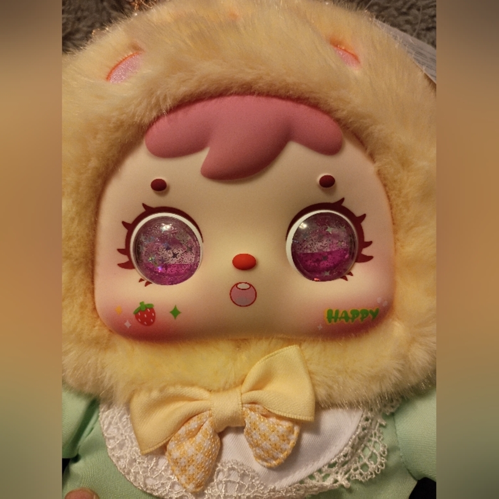 Samuel 400% Crown Rabbit Plush Doll in Yellow and Mint - Confirmed - Picture 5 of 10